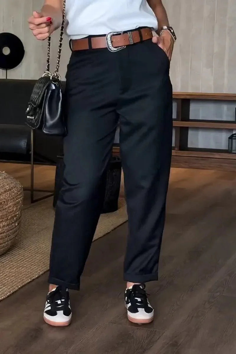 Mathilda | Elegant, figure-flattering trousers with stripes